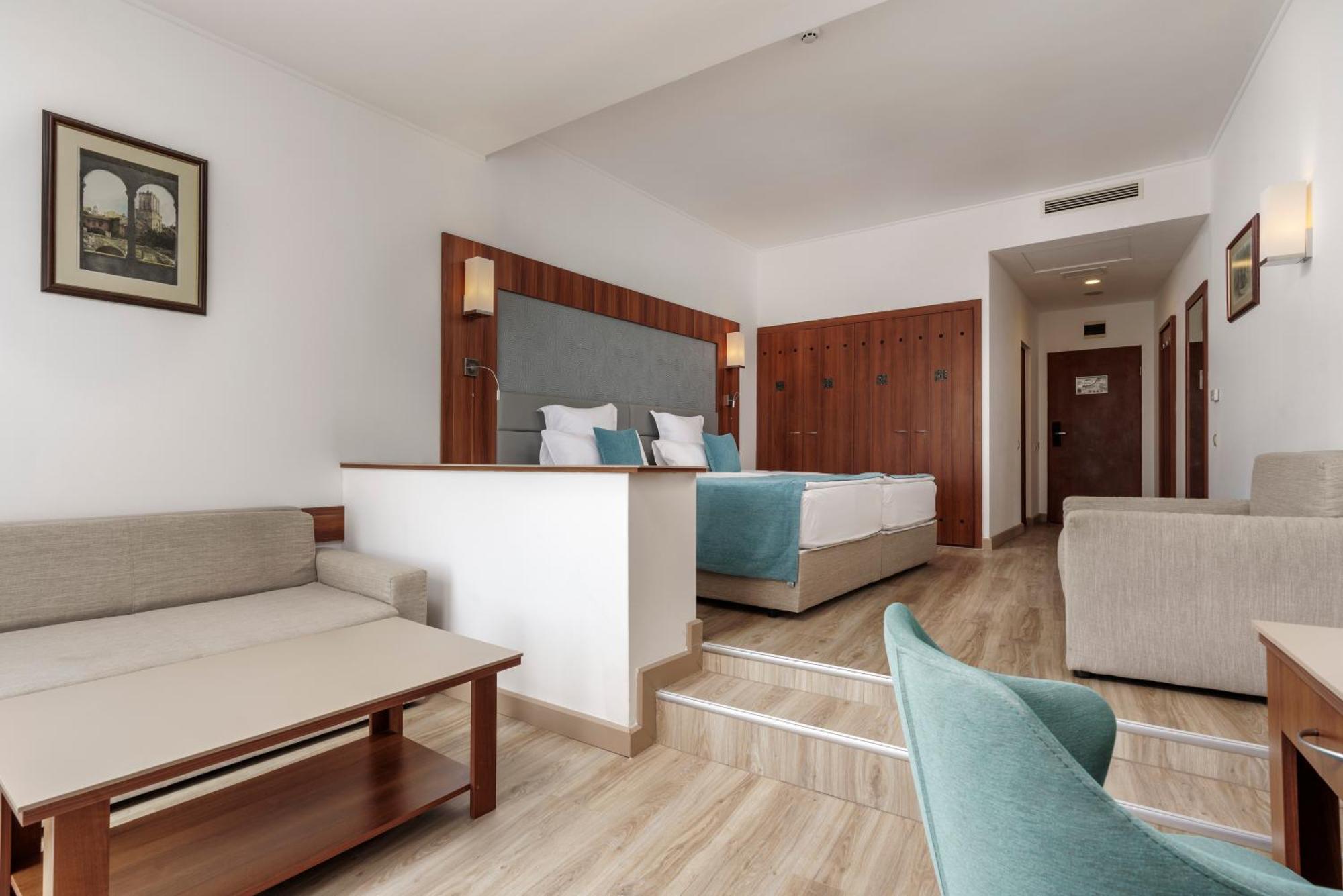 Alua Helios Bay Otel Obzor Dış mekan fotoğraf