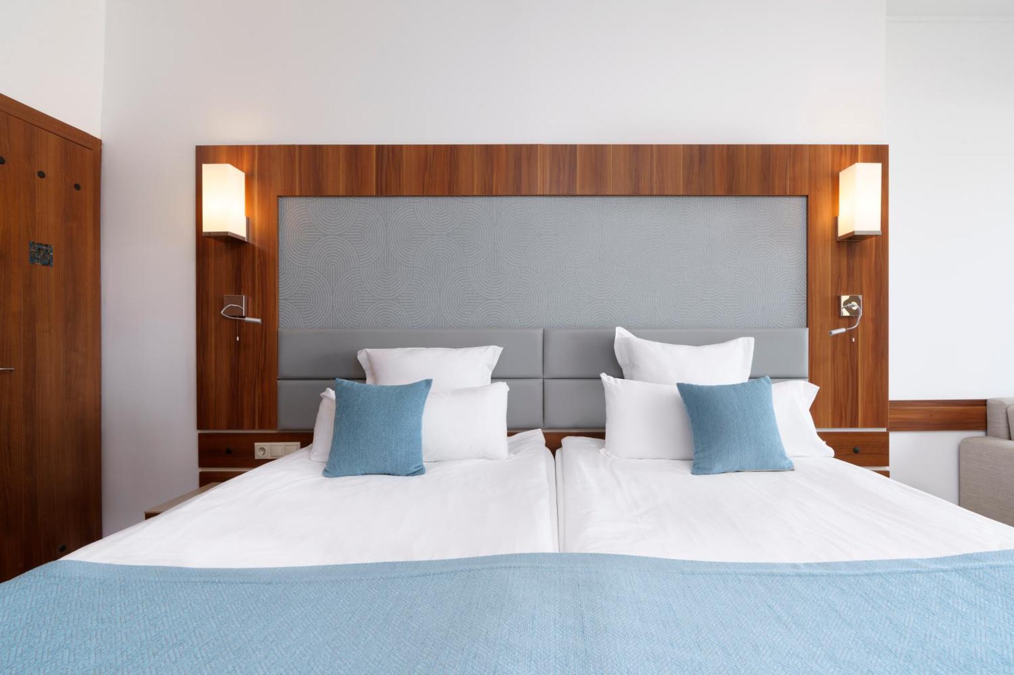 Alua Helios Bay Otel Obzor Dış mekan fotoğraf