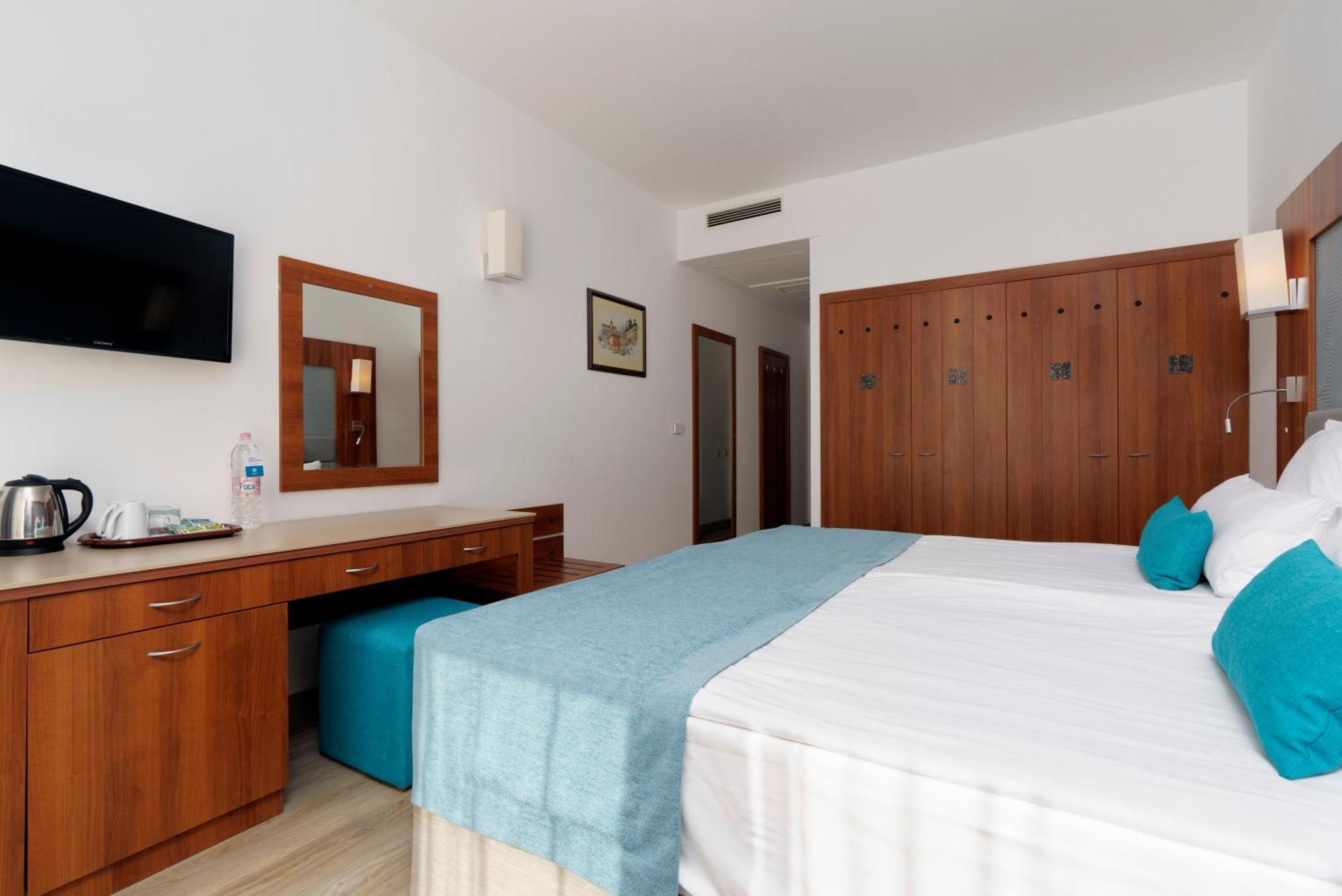 Alua Helios Bay Otel Obzor Dış mekan fotoğraf